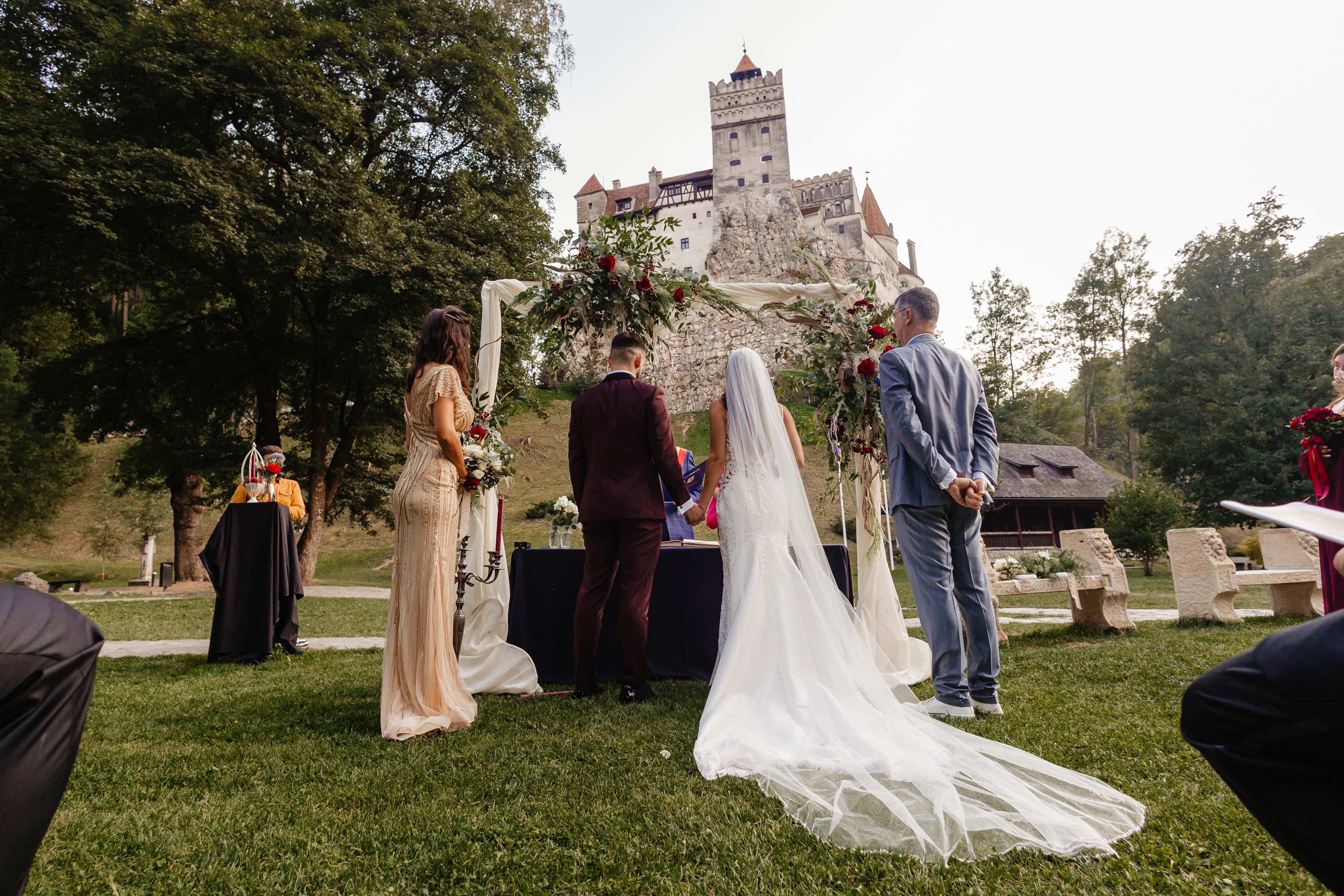 Reception revelry - Bringing the kingdom dance to life with enchanting Rapunzel wedding ideas