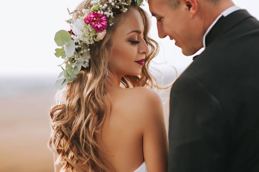 Illuminating the celebration - Tangled centerpieces lantern and decor ideas (Cote d'Azur wedding)